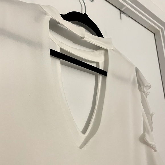 San Joy (Mendocino) Peep Shoulder White Blouse, Size Large. - Picture 8 of 8